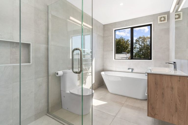Photo of property in 10 Claremont Avenue, Papanui, Christchurch, 8053