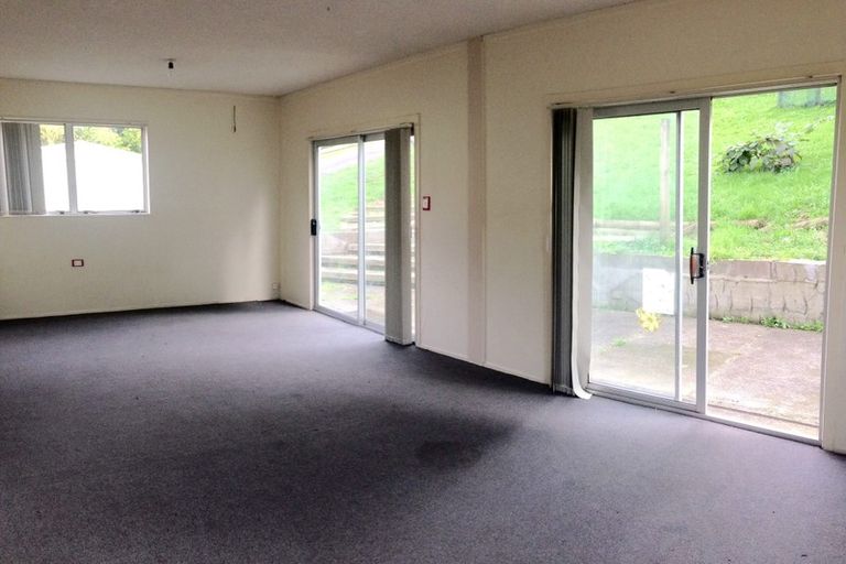 Photo of property in 421 Don Buck Road, Massey, Auckland, 0614