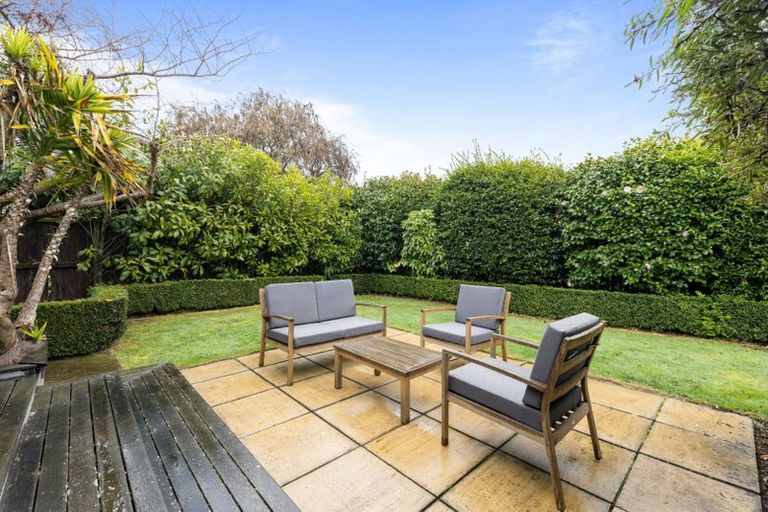 Photo of property in 2/40a Brookside Terrace, Bryndwr, Christchurch, 8053