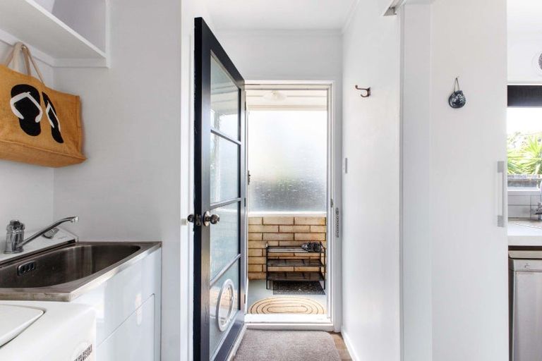 Photo of property in 335a Pohutukawa Avenue, Ohope, 3121