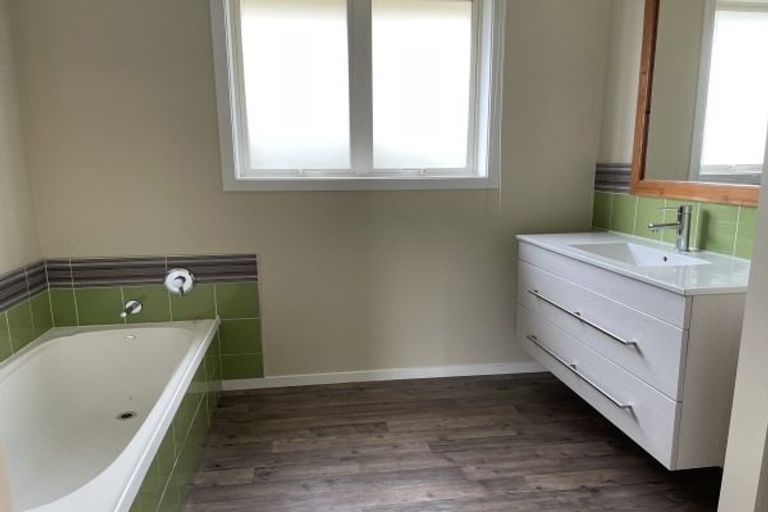 Photo of property in 1 Harper Mews, Feilding, 4702