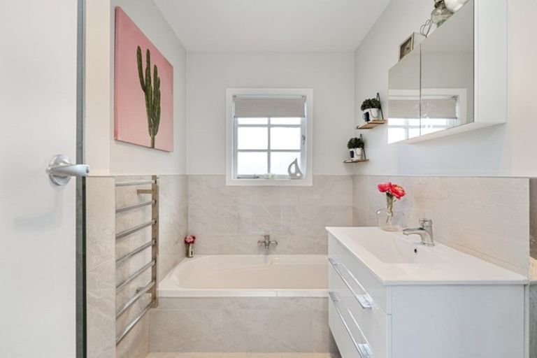 Photo of property in 24 Arawa Crescent, Tokoroa, 3420