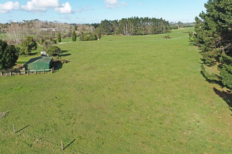 Photo of property in 915 Glenbrook Road, Glenbrook, Pukekohe, 2679