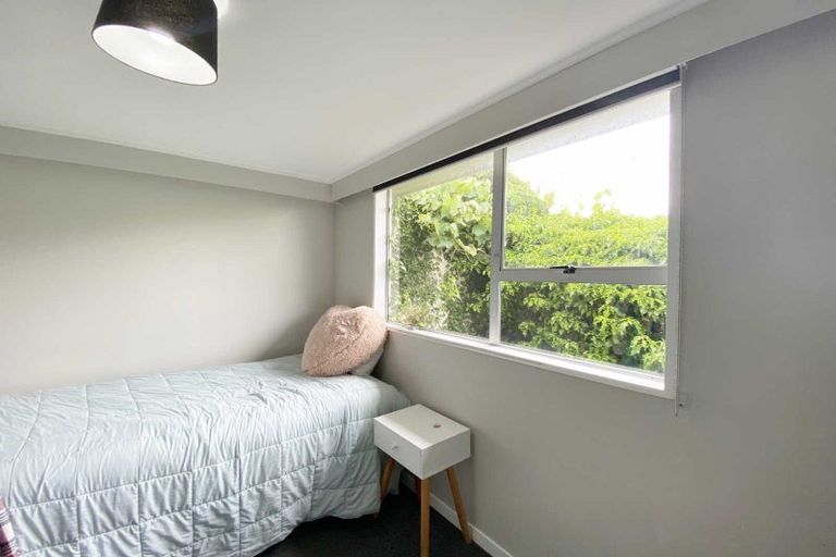 Photo of property in 84 Gilberthorpes Road, Hei Hei, Christchurch, 8042