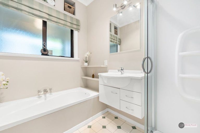 Photo of property in 71 Bell Road, Waiwhetu, Lower Hutt, 5010