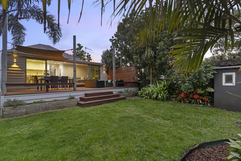 Photo of property in 4 Edenvale Crescent, Mount Eden, Auckland, 1024