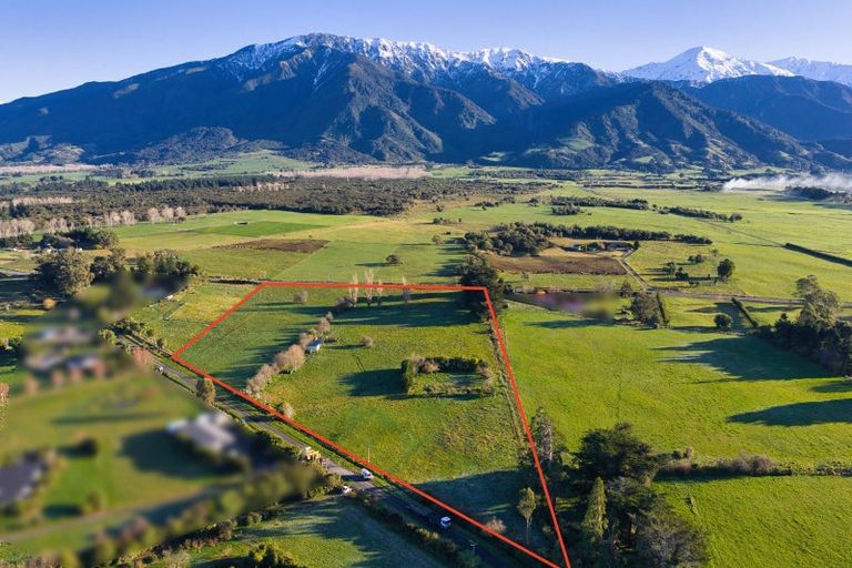 Photo of property in 126 Harnetts Road, Kaikoura Flat, Kaikoura, 7371