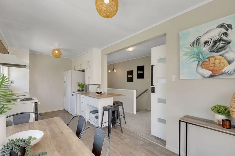 Photo of property in 70 Champion Street, Cannons Creek, Porirua, 5024