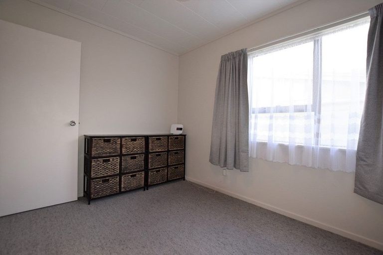Photo of property in 31 Posa Avenue, Henderson, Auckland, 0612