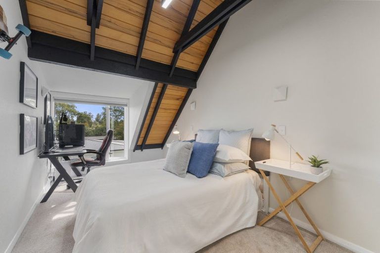 Photo of property in 26 Otupai Street, Two Mile Bay, Taupo, 3330