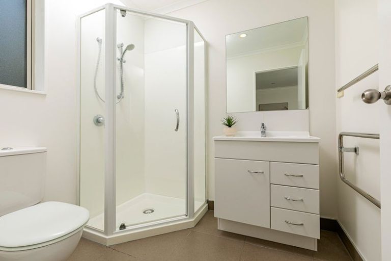 Photo of property in 9 Bonny Crescent, Massey, Auckland, 0614