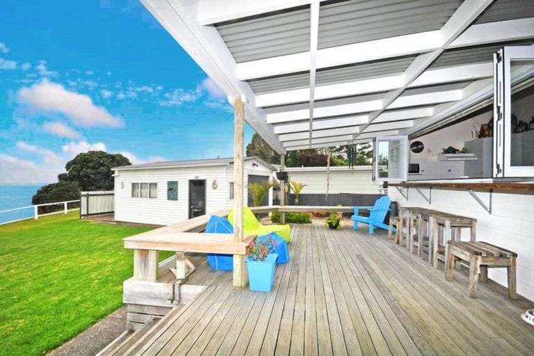Photo of property in 22 Sergeant Road, Awhitu, Waiuku, 2684