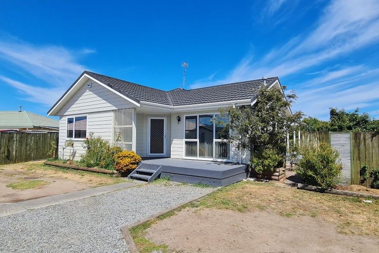 Photo of property in 44 Rosewood Place, Paraparaumu, 5032