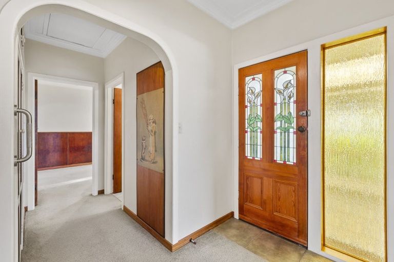 Photo of property in 43 Dorset Avenue, Westown, New Plymouth, 4310