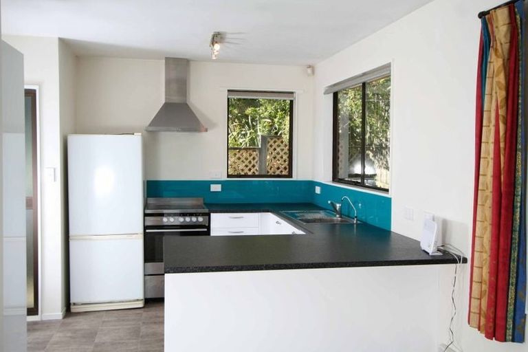 Photo of property in 8 Trinidad Crescent, Grenada Village, Wellington, 6037