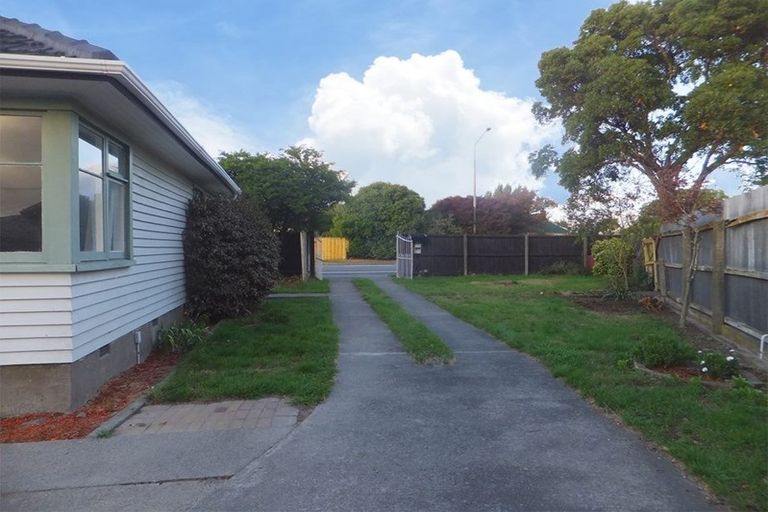 Photo of property in 6 Buchanans Road, Sockburn, Christchurch, 8042