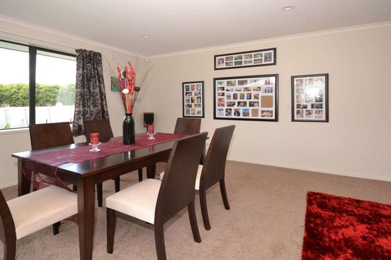 Photo of property in 10 Kotare Heights, Kerikeri, 0230