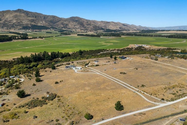 Photo of property in 136 Te Awa Road, Albert Town, Wanaka, 9382