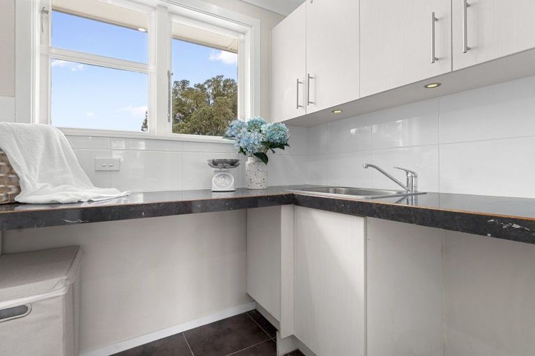 Photo of property in 2/935 Cameron Road, Gate Pa, Tauranga, 3112