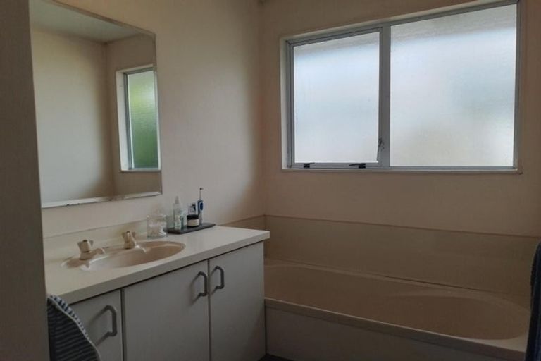 Photo of property in 247a Avonhead Road, Avonhead, Christchurch, 8042