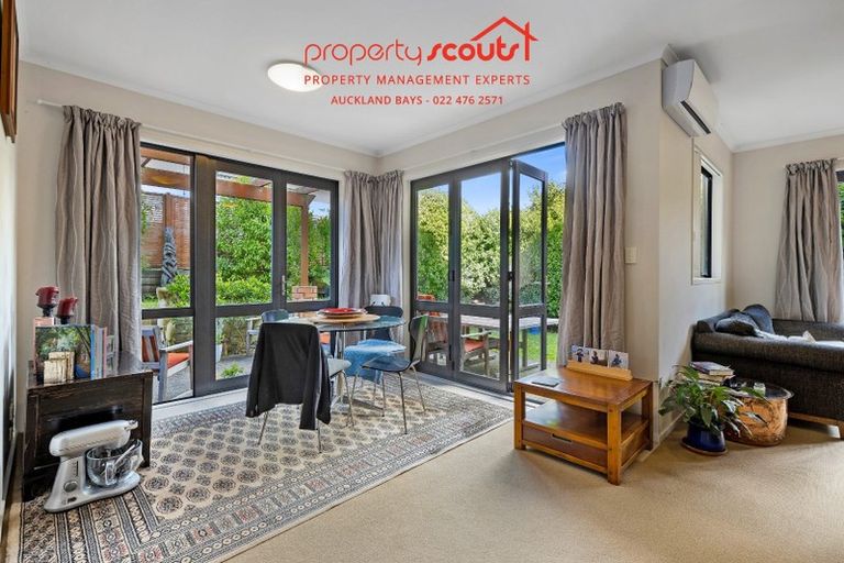 Photo of property in 17 Ashurst Lane, Greenhithe, Auckland, 0632