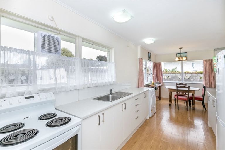 Photo of property in 3 Totara Drive, St Andrews, Hamilton, 3200
