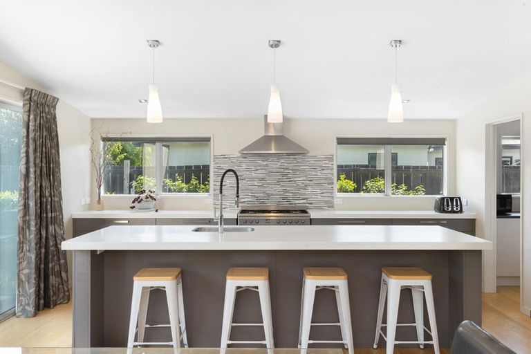 Photo of property in 47 Sylvan Street, Lake Hayes, Queenstown, 9304