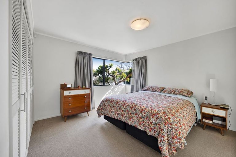 Photo of property in 217 Carrington Street, Vogeltown, New Plymouth, 4310