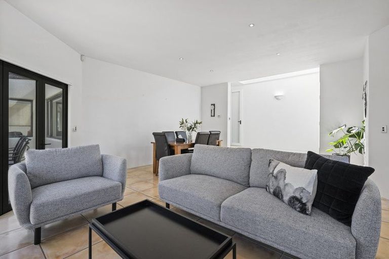 Photo of property in 25 Jordan Street, Island Bay, Wellington, 6023