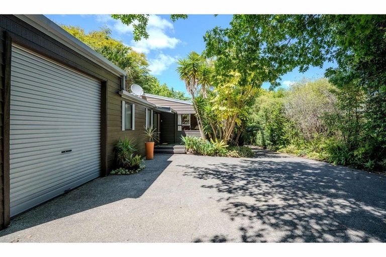 Photo of property in 6 Waipapa Landing Place, Kerikeri, 0230