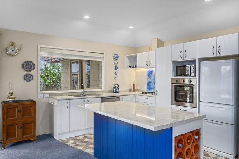 Photo of property in 28 Ara Drive, Redwoodtown, Blenheim, 7201