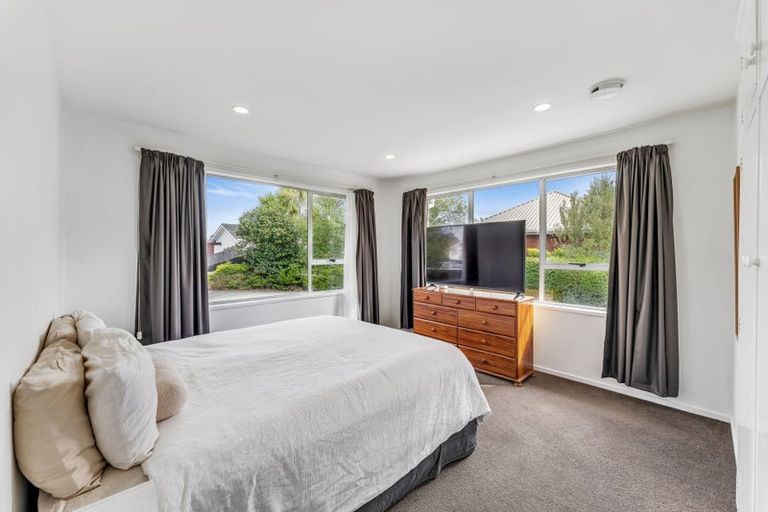 Photo of property in 20 Four Elms Place, Parklands, Christchurch, 8083
