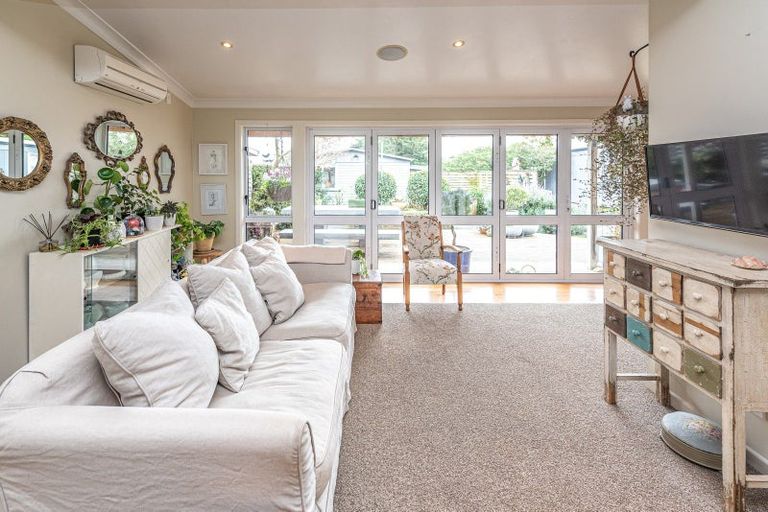 Photo of property in 23 Moore Avenue, Tawhero, Whanganui, 4501