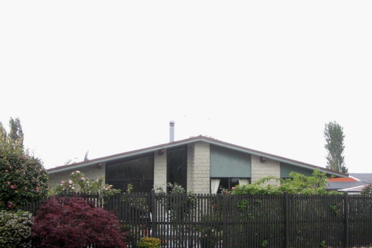 Photo of property in 9 Mulberry Place, Redwood, Christchurch, 8051
