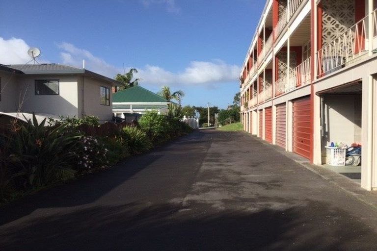 Photo of property in 12/219 Onewa Road, Birkenhead, Auckland, 0626