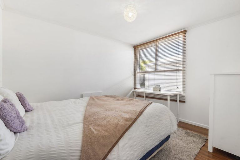 Photo of property in 1/149 Birkdale Road, Birkdale, Auckland, 0626