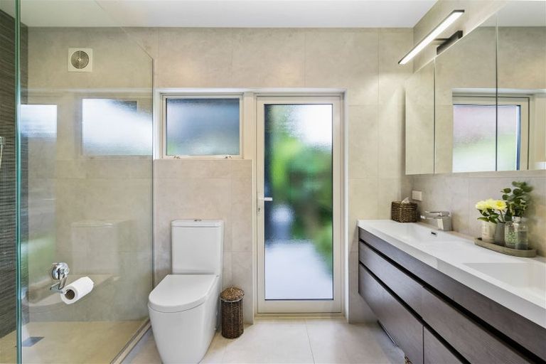 Photo of property in 22 Tercel Place, Sunnyhills, Auckland, 2010