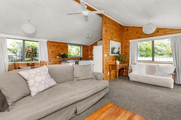 Photo of property in 8a Nimon Street, Havelock North, 4130