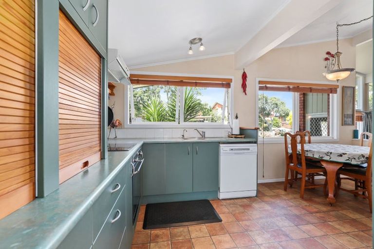 Photo of property in 35 Challinor Street, Pukete, Hamilton, 3200