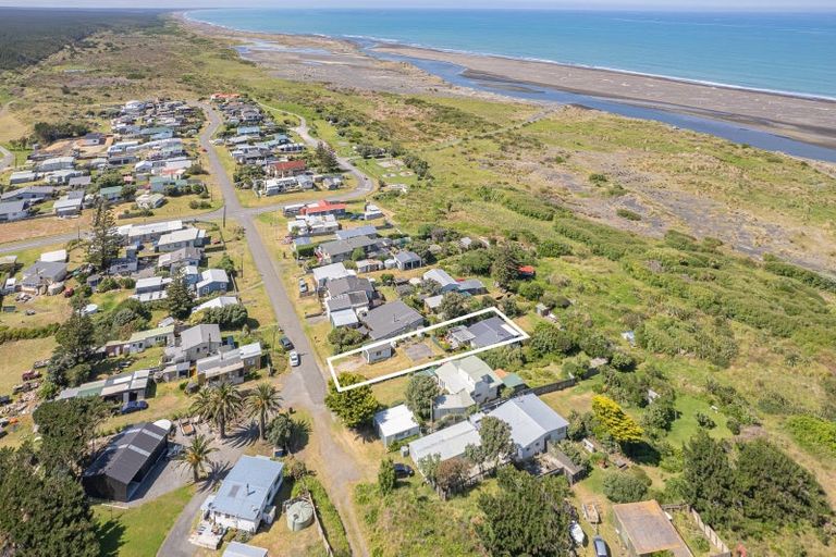 Photo of property in 52 Rapaki Street, Koitiata, Whanganui, 4581