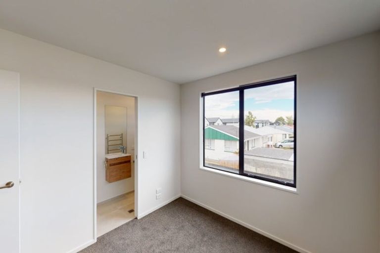 Photo of property in 118b Blenheim Road, Riccarton, Christchurch, 8041