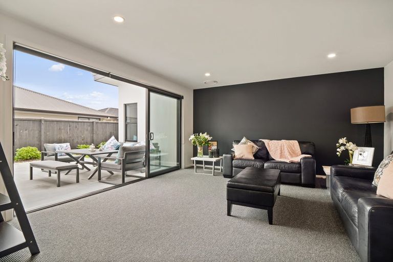 Photo of property in 12 Carrick Place, Mosgiel, 9024