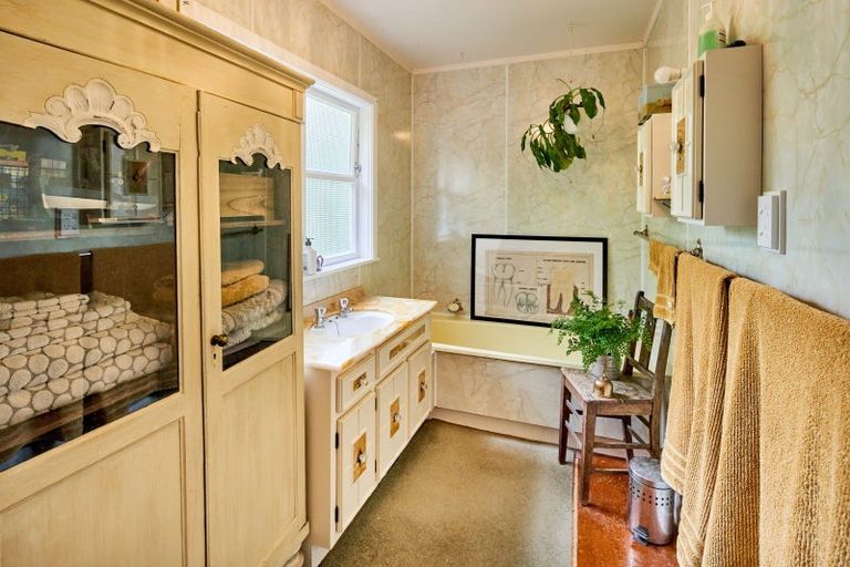 Photo of property in 42 Cleary Street, Waterloo, Lower Hutt, 5011