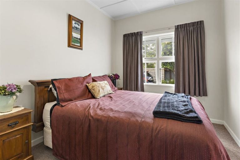 Photo of property in 12 Daniell Street, Featherston, 5710