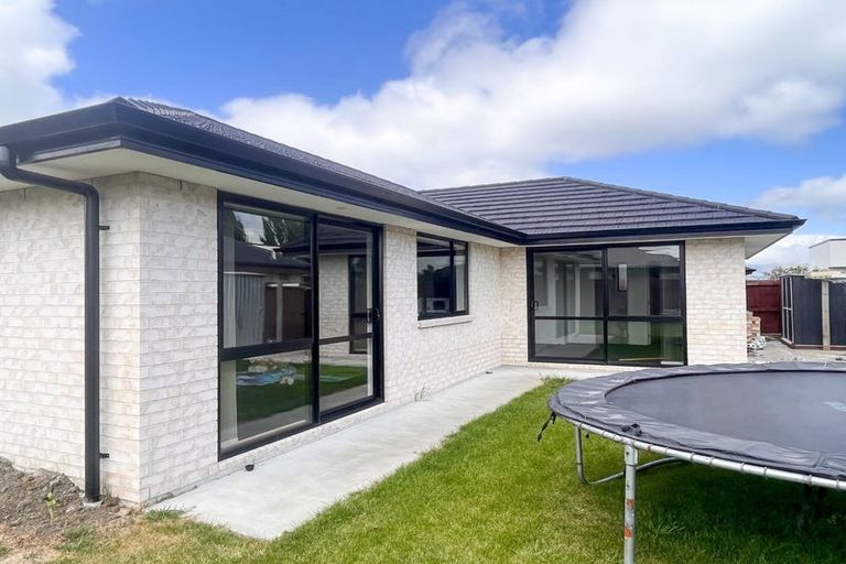 Photo of property in 5 Kokoda Street, Halswell, Christchurch, 8025