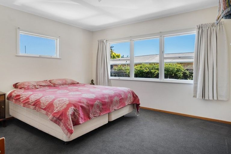 Photo of property in 22 Shelley Crescent, Stoke, Nelson, 7011