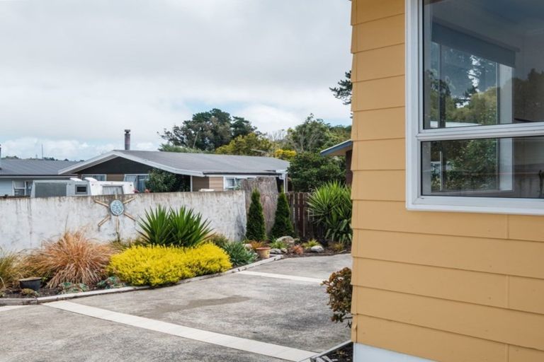 Photo of property in 16 Gillies Street, Outer Kaiti, Gisborne, 4010