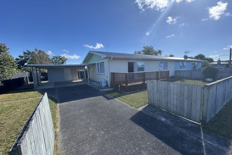 Photo of property in 2 Leslie Avenue, Cloverlea, Palmerston North, 4412