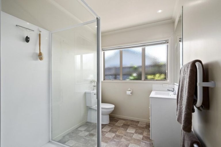 Photo of property in 46e Percy Road, Papamoa Beach, Papamoa, 3118