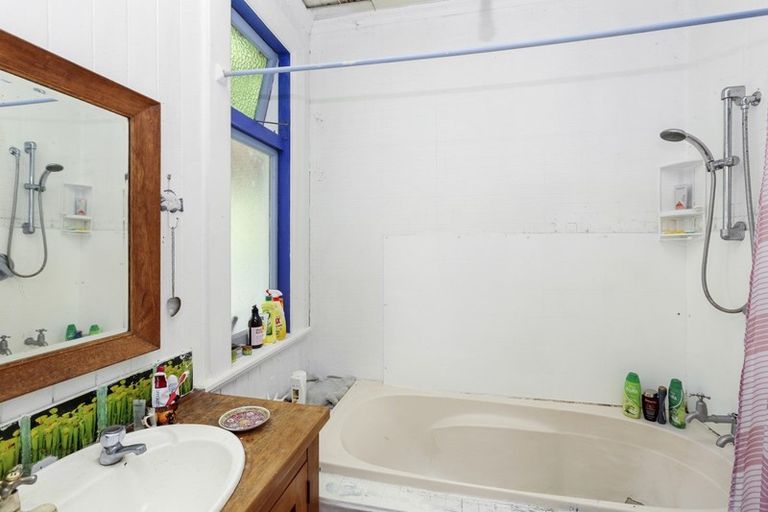 Photo of property in 49 Gaine Street, New Plymouth, 4310